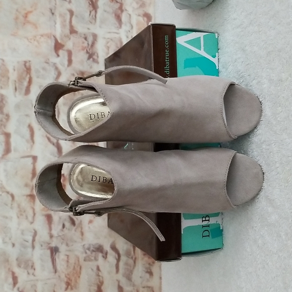 New Diba True Ink Away Side Zip Bootie - Picture 7 of 9